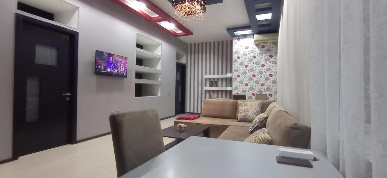 Apartment Large And In The Heart Of Baku, Close To Icheri Sheher Metro Station And The Fountain Square