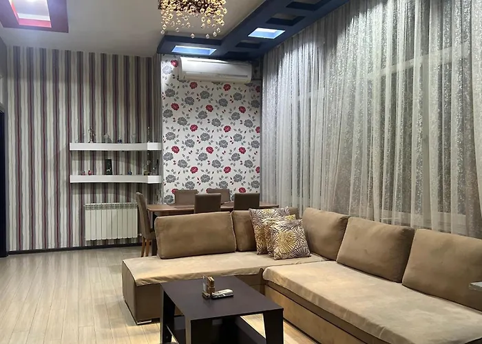 Large And Central Apartment In The Heart Of Baku, Close To Icheri Sheher Metro Station And The Fountain Square