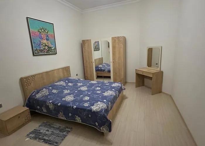 Large And Central Apartment In The Heart Of Baku, Close To Icheri Sheher Metro Station And The Fountain Square